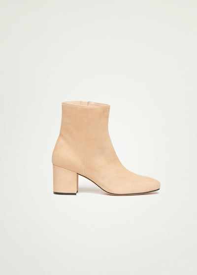 Sienna boots in beige suede in larger sizes for women in side view