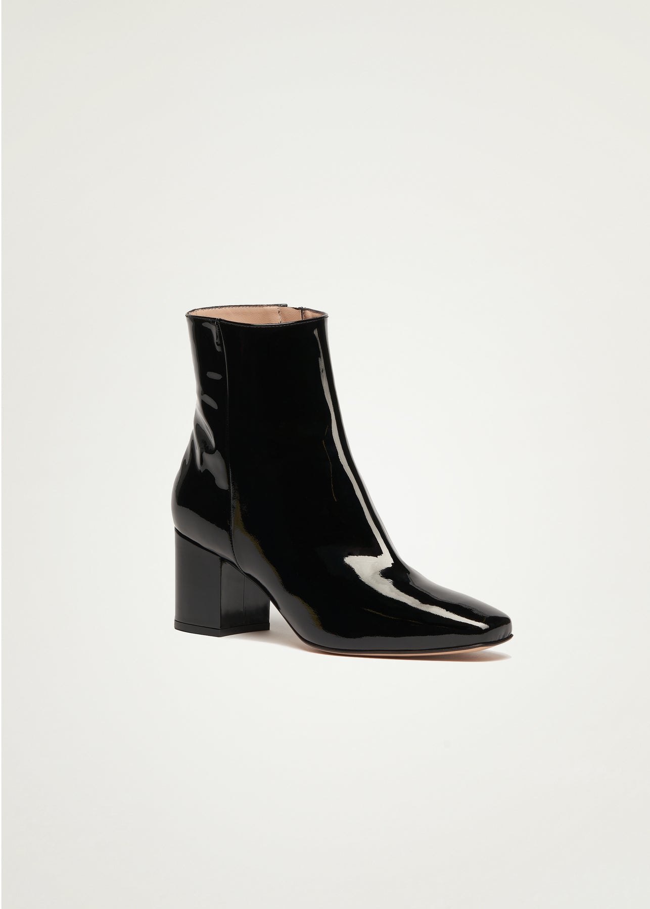 Sienna Ankle Boots In Large Sizes Leather Black Miyana Berlin sienna-ankle-boots-in-large-sizes-leather-black-miyana-berlin